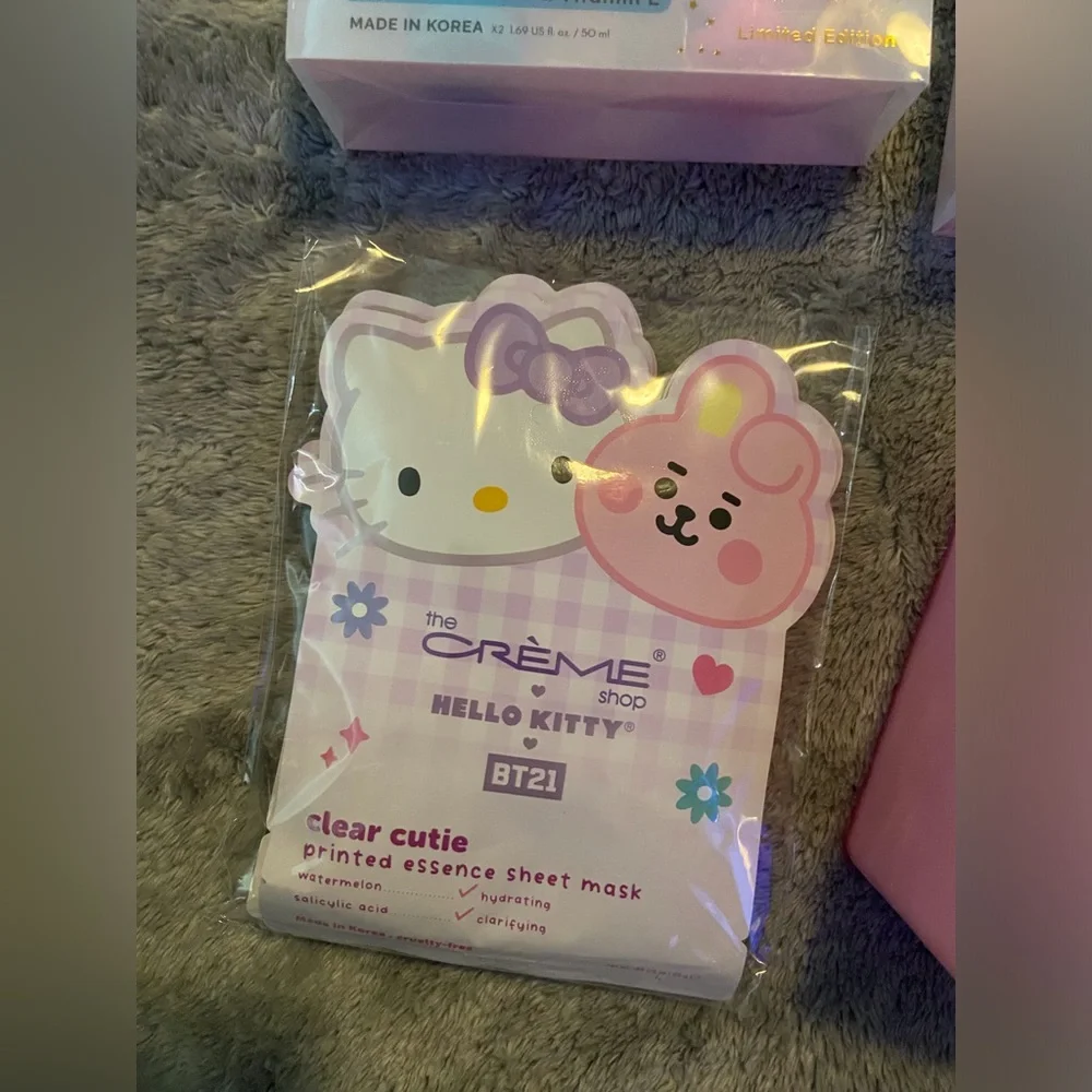 Hello Kitty Bundle - Picture 3 of 4